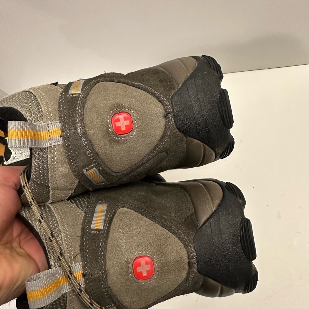 Wenger Swiss Army Anchorage Mid Vibram Sole Hiking Boots MS6104.16 Size US 9.5 - Picture 11 of 14